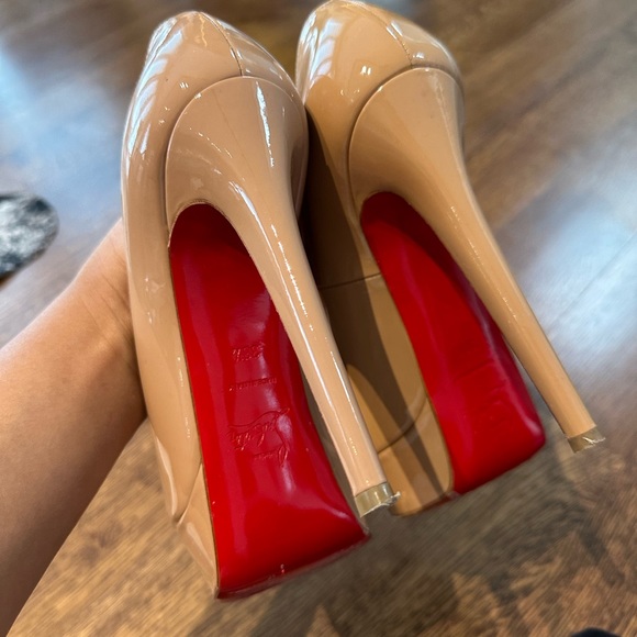Christian Louboutin Bianca 120 Nude - Picture 3 of 4